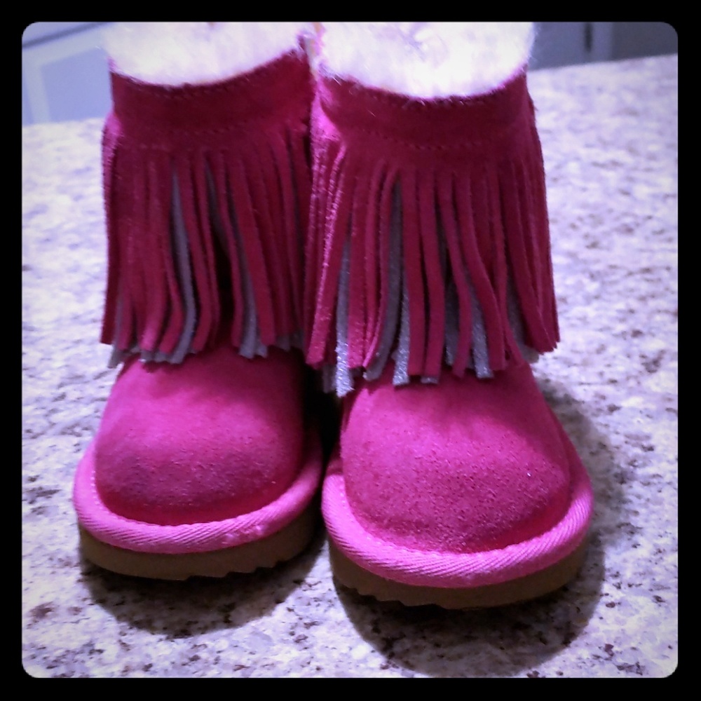 Pink toddler ugg boots size 6